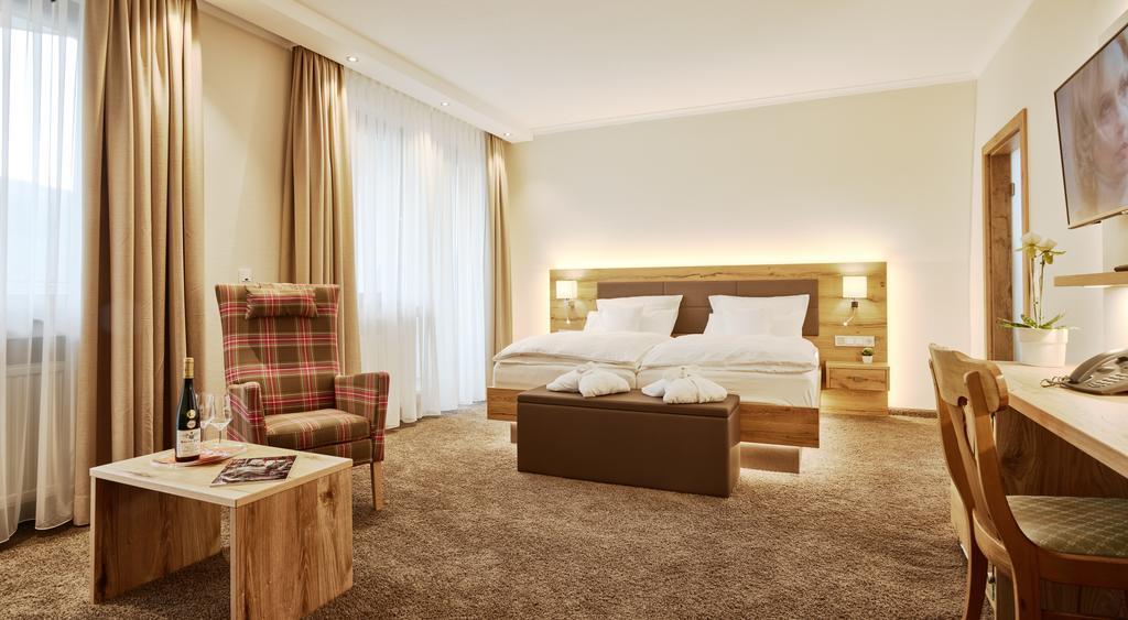 Hotel Weis Mertesdorf Eksteriør bilde